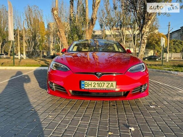 Червоний Тесла Модель С, об'ємом двигуна 0 л та пробігом 65 тис. км за 35700 $, фото 10 на Automoto.ua