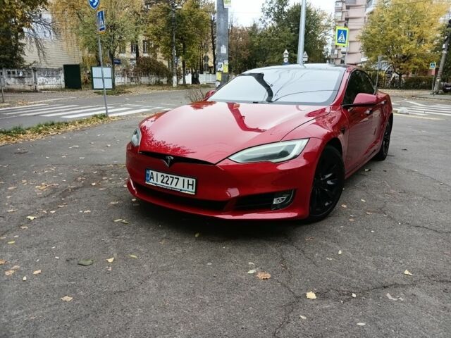 Червоний Тесла Модель С, об'ємом двигуна 0 л та пробігом 160 тис. км за 16200 $, фото 1 на Automoto.ua