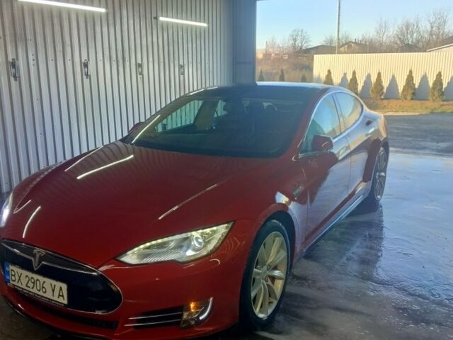 Красный Тесла Модель С, объемом двигателя 0 л и пробегом 87 тыс. км за 11000 $, фото 6 на Automoto.ua