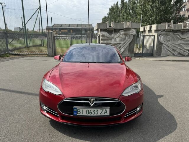 Червоний Тесла Модель С, об'ємом двигуна 0 л та пробігом 138 тис. км за 13137 $, фото 8 на Automoto.ua