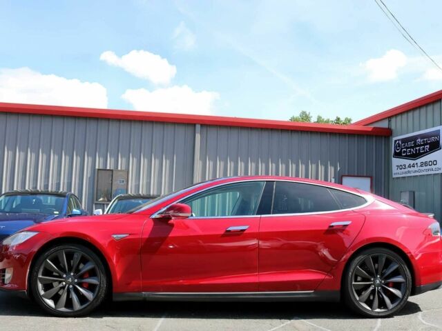 Червоний Тесла Модель С, об'ємом двигуна 0 л та пробігом 98 тис. км за 10500 $, фото 2 на Automoto.ua