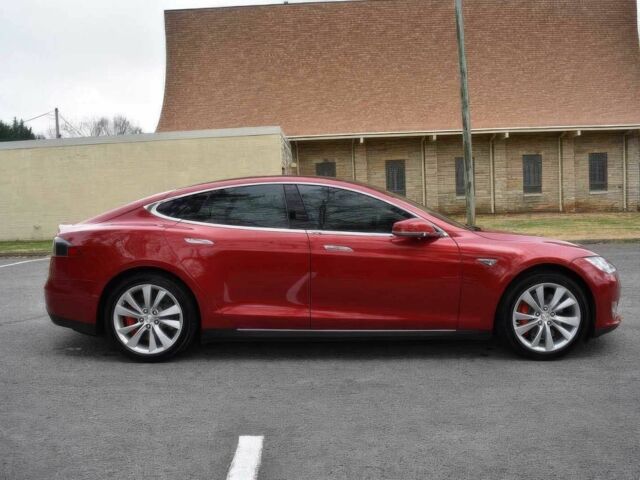 Червоний Тесла Модель С, об'ємом двигуна 0 л та пробігом 87 тис. км за 3700 $, фото 6 на Automoto.ua