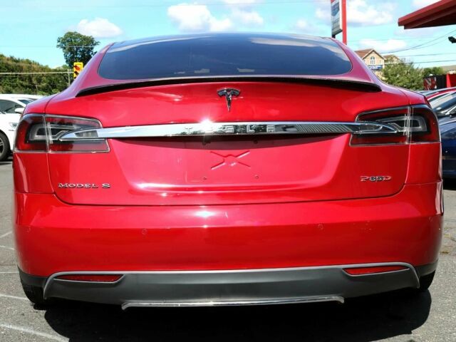 Червоний Тесла Модель С, об'ємом двигуна 0 л та пробігом 98 тис. км за 10500 $, фото 5 на Automoto.ua