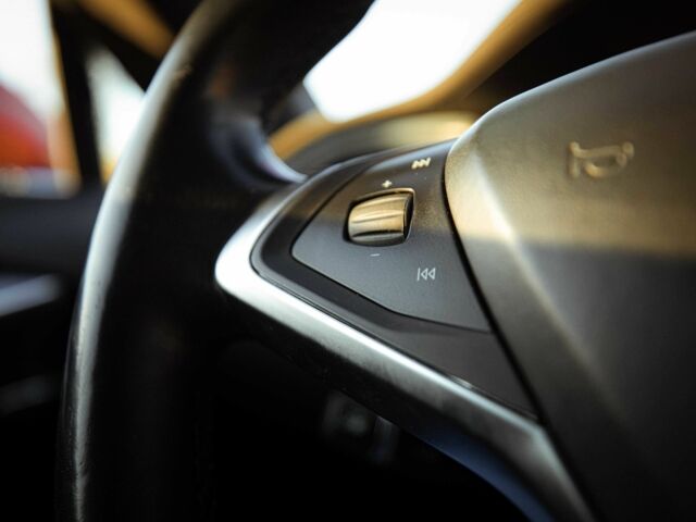 Червоний Тесла Модель С, об'ємом двигуна 0 л та пробігом 122 тис. км за 18500 $, фото 10 на Automoto.ua