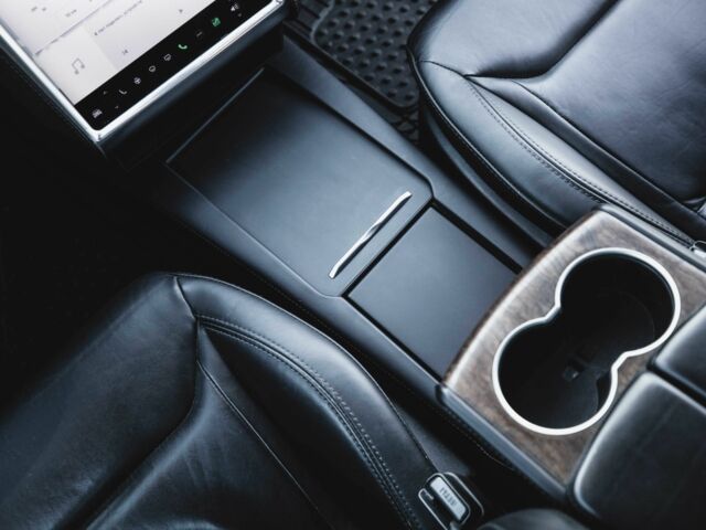 Червоний Тесла Модель С, об'ємом двигуна 0 л та пробігом 122 тис. км за 18500 $, фото 7 на Automoto.ua