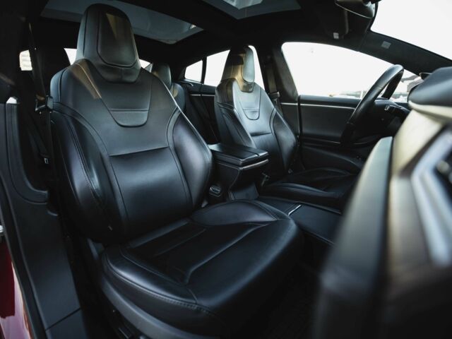 Червоний Тесла Модель С, об'ємом двигуна 0 л та пробігом 122 тис. км за 18500 $, фото 6 на Automoto.ua