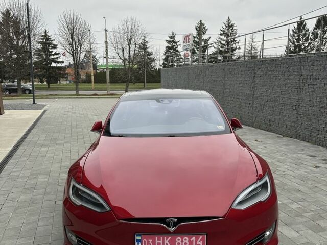 Красный Тесла Модель С, объемом двигателя 0 л и пробегом 226 тыс. км за 13800 $, фото 1 на Automoto.ua