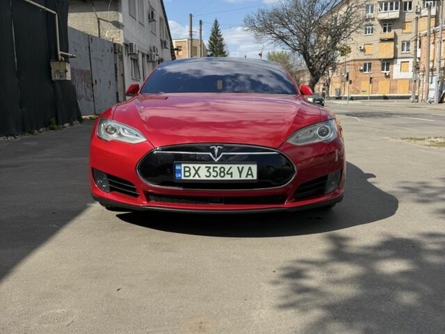 Червоний Тесла Модель С, об'ємом двигуна 0 л та пробігом 146 тис. км за 16350 $, фото 1 на Automoto.ua