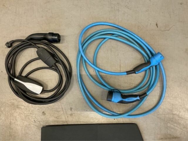 Красный Тесла Модель С, объемом двигателя 0 л и пробегом 160 тыс. км за 15900 $, фото 12 на Automoto.ua