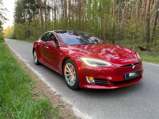 Красный Тесла Модель С, объемом двигателя 0 л и пробегом 116 тыс. км за 20500 $, фото 2 на Automoto.ua