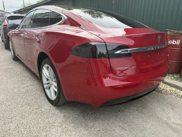 Червоний Тесла Модель С, об'ємом двигуна 0 л та пробігом 90 тис. км за 25343 $, фото 4 на Automoto.ua
