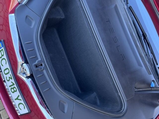 Червоний Тесла Модель С, об'ємом двигуна 0 л та пробігом 205 тис. км за 16999 $, фото 23 на Automoto.ua