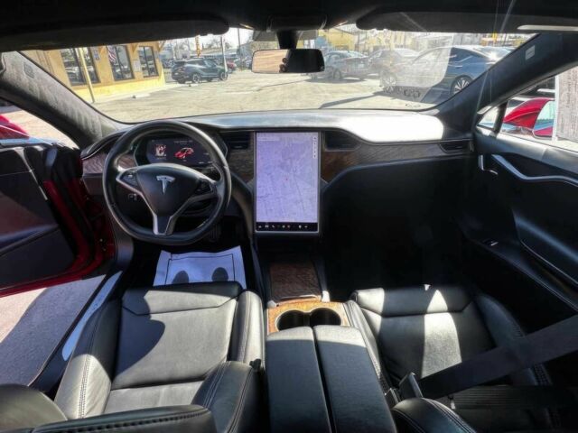 Червоний Тесла Модель С, об'ємом двигуна 0 л та пробігом 26 тис. км за 15600 $, фото 7 на Automoto.ua