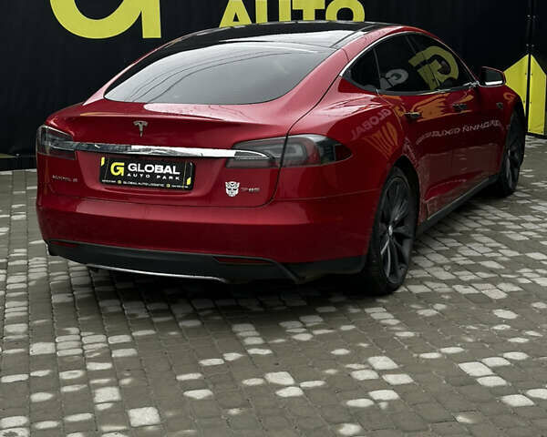 Красный Тесла Модель С, объемом двигателя 0 л и пробегом 306 тыс. км за 10900 $, фото 17 на Automoto.ua