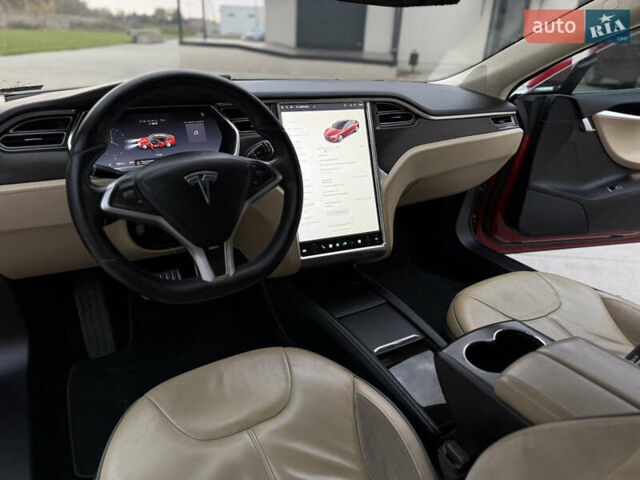 Красный Тесла Модель С, объемом двигателя 0 л и пробегом 319 тыс. км за 9500 $, фото 35 на Automoto.ua