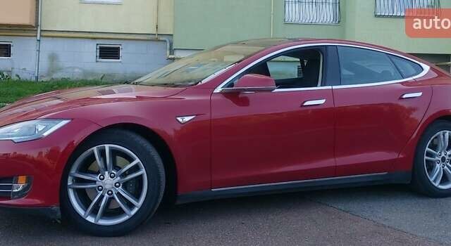 Червоний Тесла Модель С, об'ємом двигуна 0 л та пробігом 78 тис. км за 22500 $, фото 2 на Automoto.ua