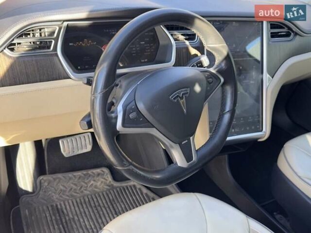 Червоний Тесла Модель С, об'ємом двигуна 0 л та пробігом 168 тис. км за 14500 $, фото 5 на Automoto.ua