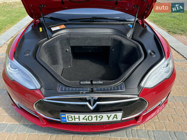 Червоний Тесла Модель С, об'ємом двигуна 0 л та пробігом 188 тис. км за 13900 $, фото 32 на Automoto.ua