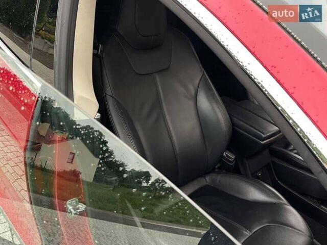Червоний Тесла Модель С, об'ємом двигуна 0 л та пробігом 170 тис. км за 16800 $, фото 18 на Automoto.ua