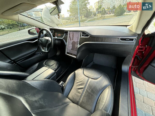 Червоний Тесла Модель С, об'ємом двигуна 0 л та пробігом 188 тис. км за 13900 $, фото 30 на Automoto.ua