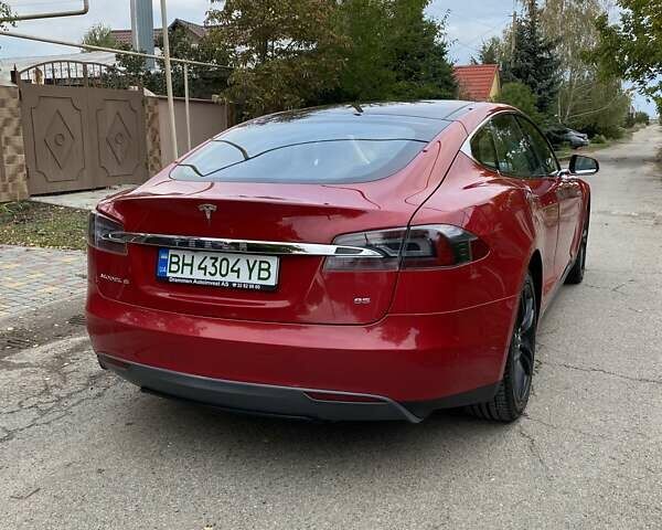 Красный Тесла Модель С, объемом двигателя 0 л и пробегом 179 тыс. км за 14800 $, фото 6 на Automoto.ua