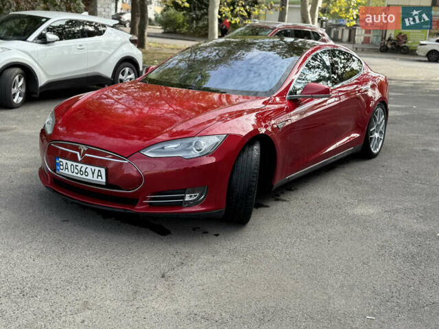 Красный Тесла Модель С, объемом двигателя 0 л и пробегом 200 тыс. км за 12000 $, фото 7 на Automoto.ua