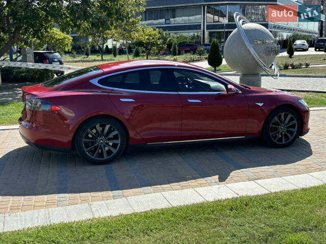 Червоний Тесла Модель С, об'ємом двигуна 0 л та пробігом 188 тис. км за 13900 $, фото 7 на Automoto.ua