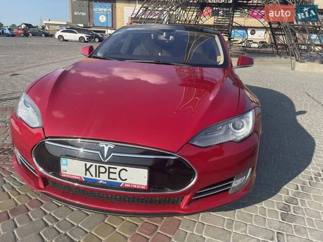 Червоний Тесла Модель С, об'ємом двигуна 0 л та пробігом 150 тис. км за 14999 $, фото 9 на Automoto.ua