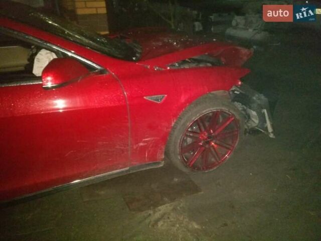 Червоний Тесла Модель С, об'ємом двигуна 0 л та пробігом 178 тис. км за 6500 $, фото 5 на Automoto.ua
