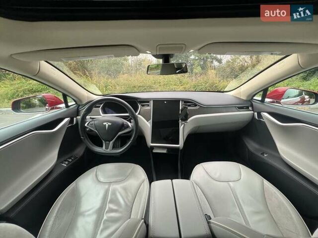 Червоний Тесла Модель С, об'ємом двигуна 0 л та пробігом 98 тис. км за 13000 $, фото 7 на Automoto.ua