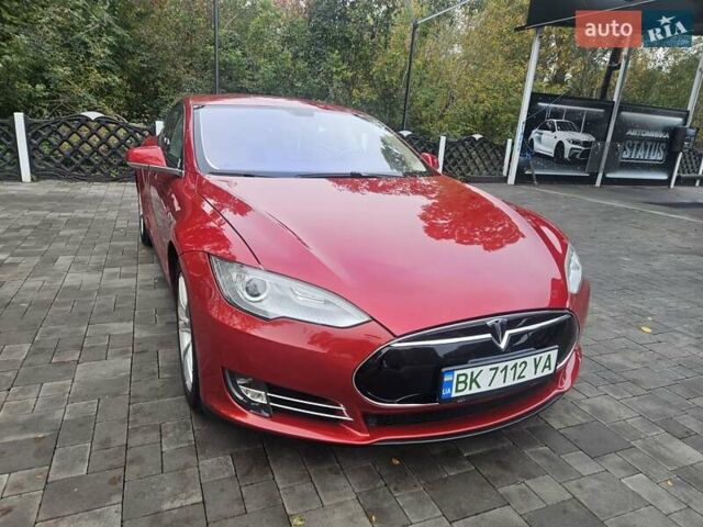 Червоний Тесла Модель С, об'ємом двигуна 0 л та пробігом 69 тис. км за 15988 $, фото 1 на Automoto.ua