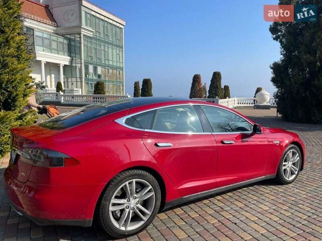 Красный Тесла Модель С, объемом двигателя 0 л и пробегом 75 тыс. км за 16000 $, фото 18 на Automoto.ua