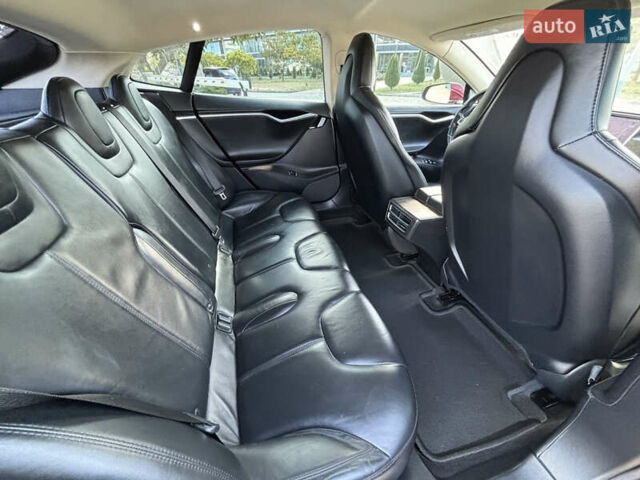 Червоний Тесла Модель С, об'ємом двигуна 0 л та пробігом 188 тис. км за 13900 $, фото 26 на Automoto.ua