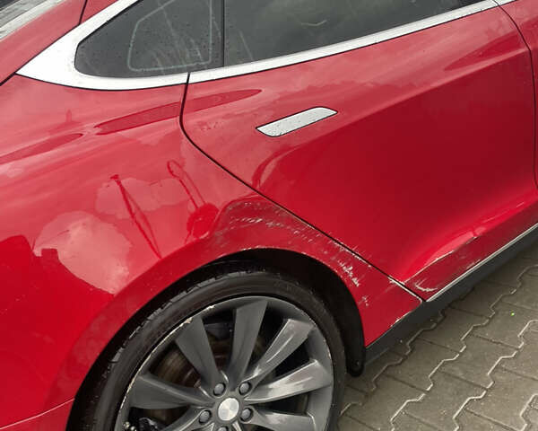 Красный Тесла Модель С, объемом двигателя 0 л и пробегом 306 тыс. км за 11500 $, фото 18 на Automoto.ua