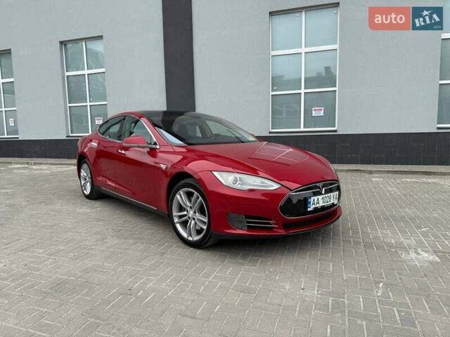 Червоний Тесла Модель С, об'ємом двигуна 0 л та пробігом 115 тис. км за 12500 $, фото 2 на Automoto.ua