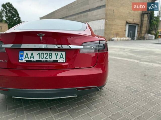 Червоний Тесла Модель С, об'ємом двигуна 0 л та пробігом 115 тис. км за 12500 $, фото 5 на Automoto.ua