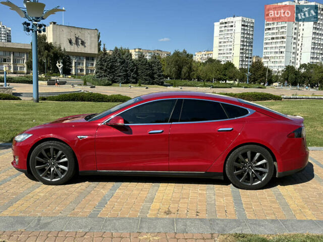 Червоний Тесла Модель С, об'ємом двигуна 0 л та пробігом 188 тис. км за 13900 $, фото 2 на Automoto.ua