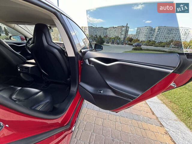 Червоний Тесла Модель С, об'ємом двигуна 0 л та пробігом 188 тис. км за 13900 $, фото 27 на Automoto.ua