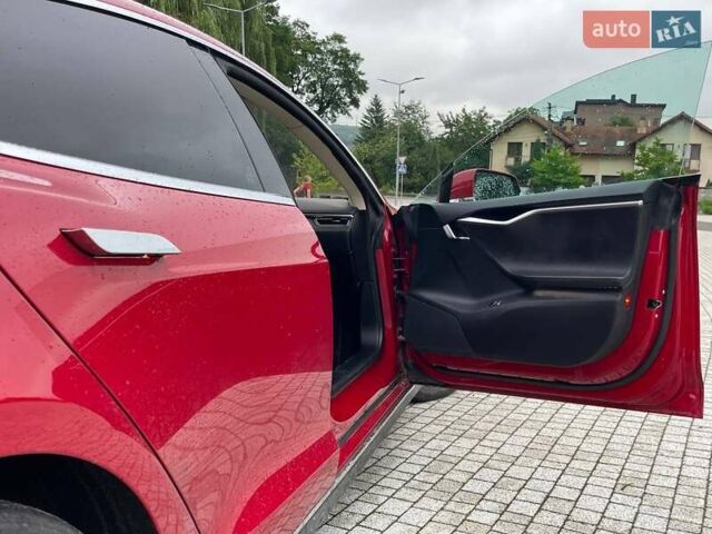 Червоний Тесла Модель С, об'ємом двигуна 0 л та пробігом 170 тис. км за 16800 $, фото 15 на Automoto.ua