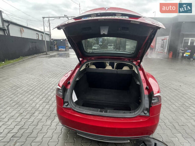 Красный Тесла Модель С, объемом двигателя 0 л и пробегом 306 тыс. км за 11500 $, фото 17 на Automoto.ua