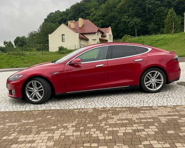 Червоний Тесла Модель С, об'ємом двигуна 0 л та пробігом 170 тис. км за 16800 $, фото 4 на Automoto.ua