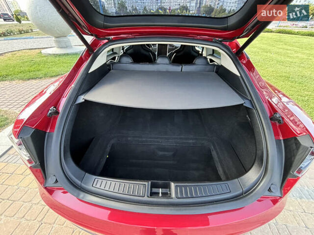 Червоний Тесла Модель С, об'ємом двигуна 0 л та пробігом 188 тис. км за 13900 $, фото 23 на Automoto.ua