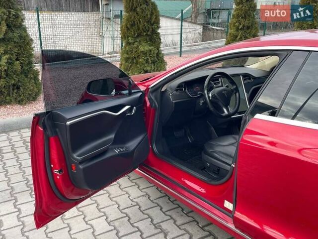 Червоний Тесла Модель С, об'ємом двигуна 0 л та пробігом 236 тис. км за 12999 $, фото 17 на Automoto.ua