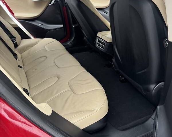 Красный Тесла Модель С, объемом двигателя 0 л и пробегом 175 тыс. км за 11800 $, фото 11 на Automoto.ua