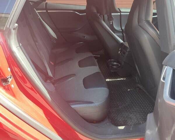 Красный Тесла Модель С, объемом двигателя 0 л и пробегом 251 тыс. км за 12900 $, фото 13 на Automoto.ua