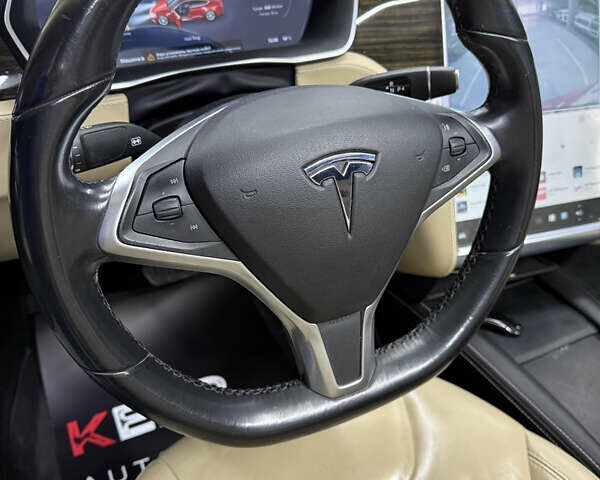 Красный Тесла Модель С, объемом двигателя 0 л и пробегом 168 тыс. км за 14200 $, фото 17 на Automoto.ua