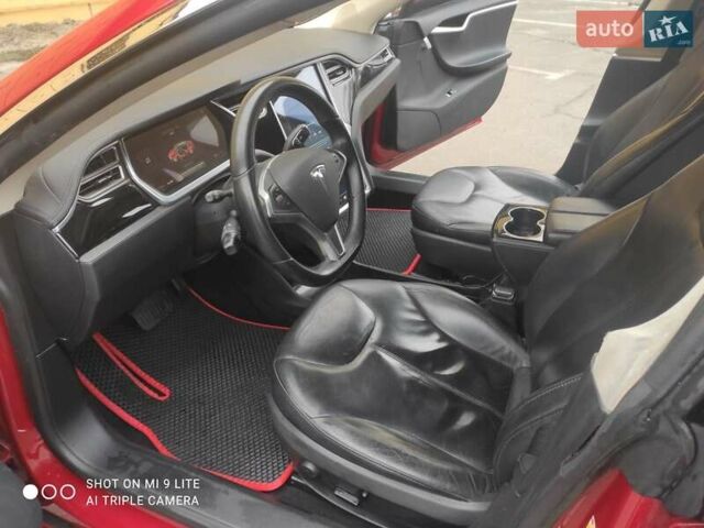 Красный Тесла Модель С, объемом двигателя 0 л и пробегом 248 тыс. км за 10500 $, фото 15 на Automoto.ua