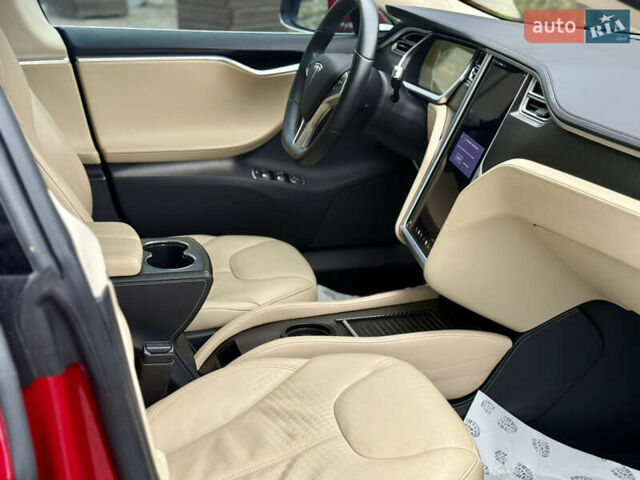 Червоний Тесла Модель С, об'ємом двигуна 0 л та пробігом 122 тис. км за 13450 $, фото 44 на Automoto.ua