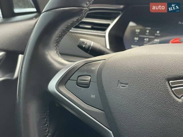 Червоний Тесла Модель С, об'ємом двигуна 0 л та пробігом 236 тис. км за 12999 $, фото 22 на Automoto.ua