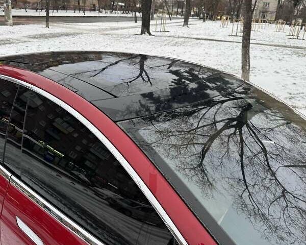 Красный Тесла Модель С, объемом двигателя 0 л и пробегом 175 тыс. км за 11800 $, фото 8 на Automoto.ua